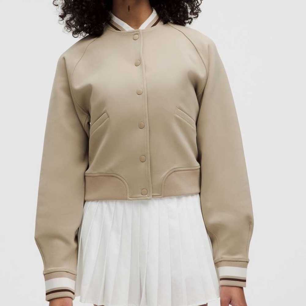 Lululemon Snap Front‎ Collegiate Jacket Sheer Oak Size Small